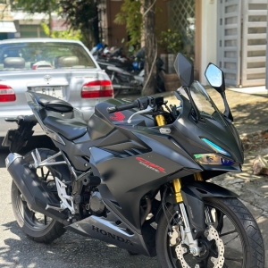 Honda cbr150r 2022 zin đẹp, odo 5k8, bstp chính chủ 